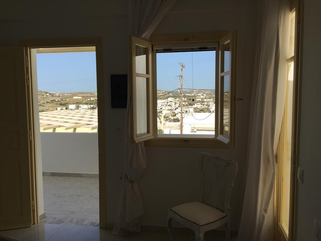 آداماس The White Suites المظهر الخارجي الصورة