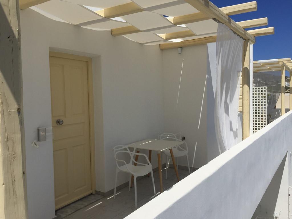 آداماس The White Suites المظهر الخارجي الصورة
